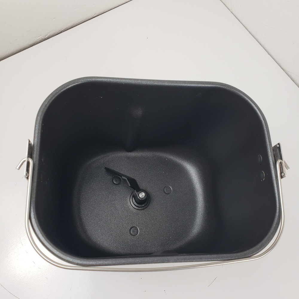 Sunbeam 5891 Bread Maker Replacement Pan with Kneading Blade Paddle Non-Stick
